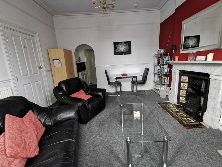 Fernhurst Holiday Apartments