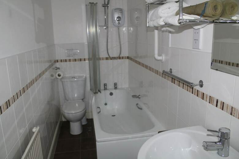 Fernhurst Holiday Apartments