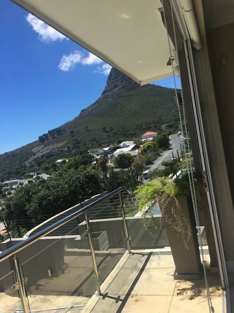 Villa House Havana Camps Bay