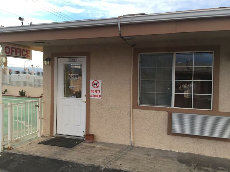 A Fisher's Inn Motel