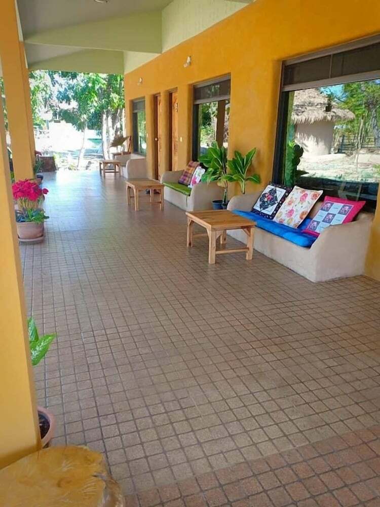 Hotel Baandin Resort