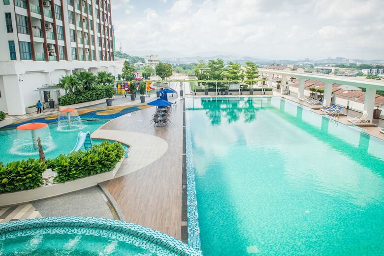Apartamentos One Amerin Mall & Suites