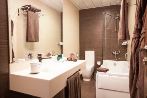 Chinar Hotel & Spa
