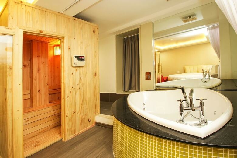 Cupid Hotel