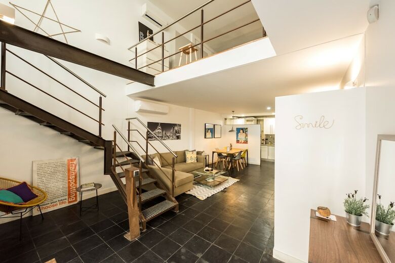 Apartamentos Teatro Valle Incl�n City Center