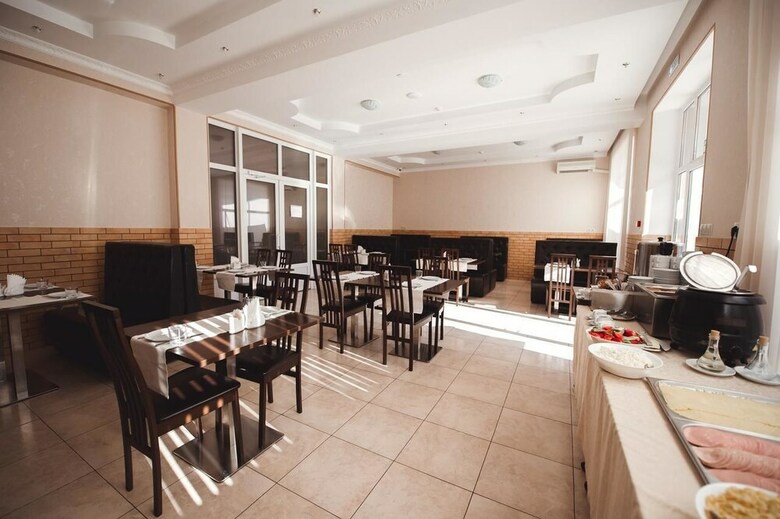 Alie Parusa Hotel