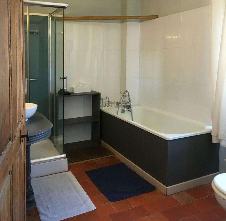 Hotel Chambres D'h�tes Saint-sauveur