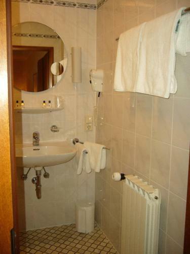 Hostal Hotel Gasthof Vogelsang
