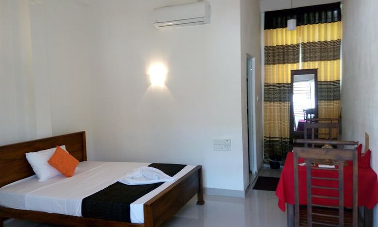 The Crown Plaza Airport Hotel