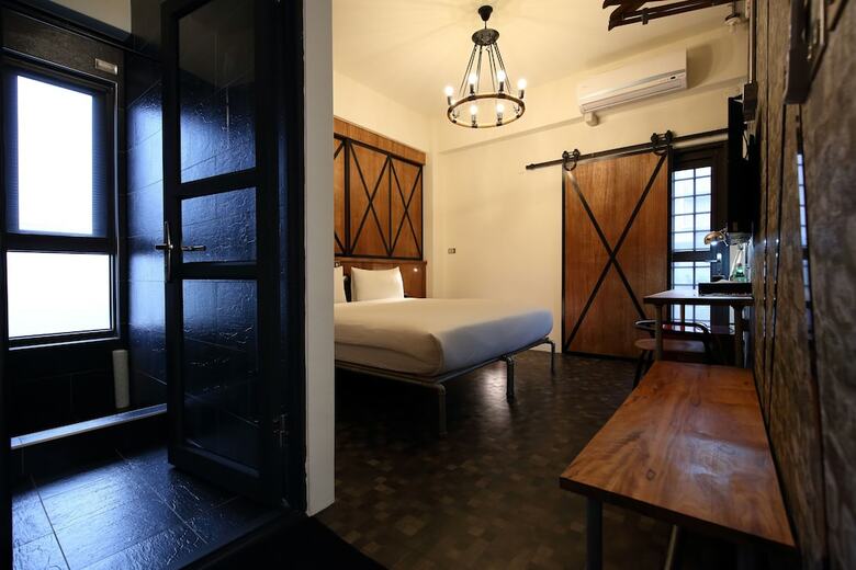 Ji Ye Jing Zhan B&B