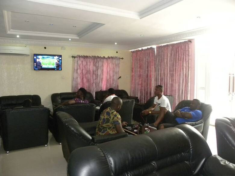 Hotel Grandy Suites