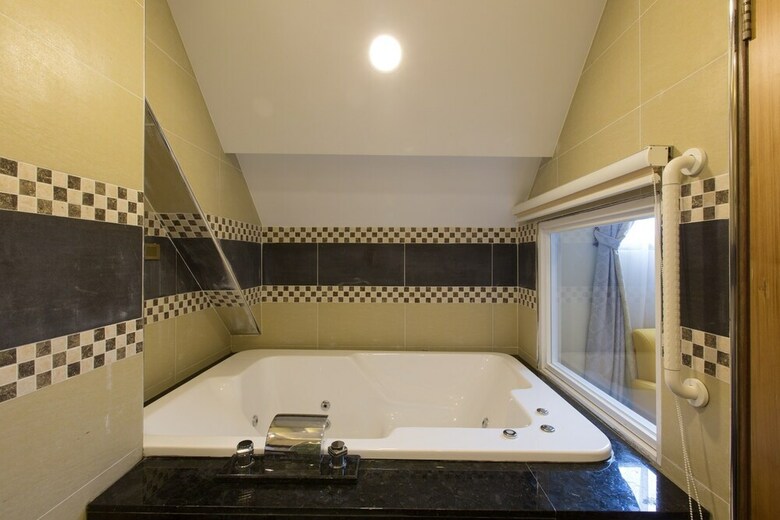 Bed & Breakfast Puli Story House