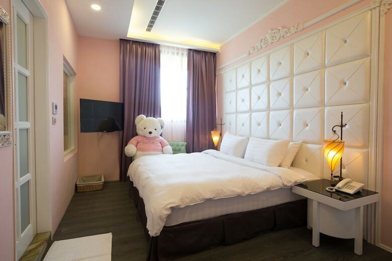 Bed & Breakfast Puli Story House