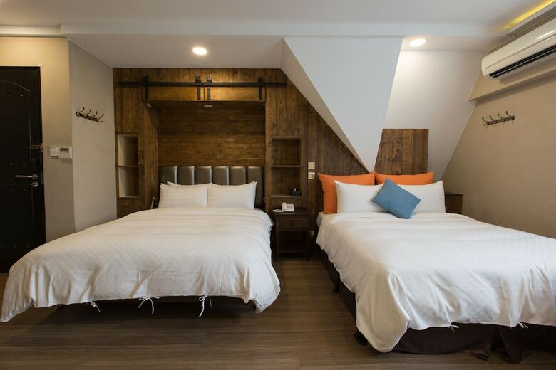 Bed & Breakfast Puli Story House