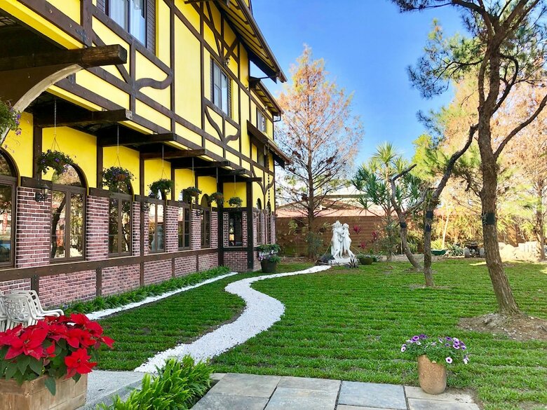 Bed & Breakfast Puli Story House