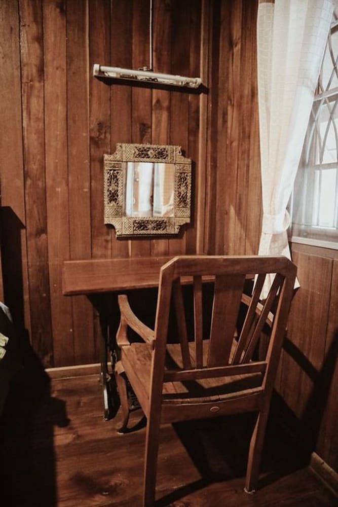 Hostal Crossroads House - Hostel