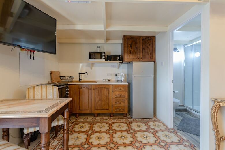 Hotel Maleth Inn Guest House