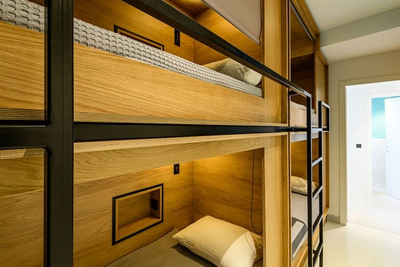 Hostal Mosaikon Hostel