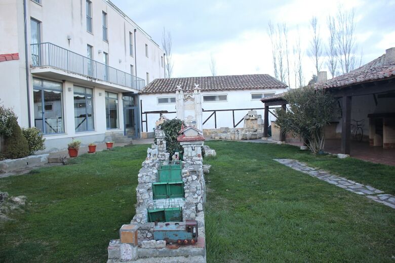 Hotel Amanecer En Campos