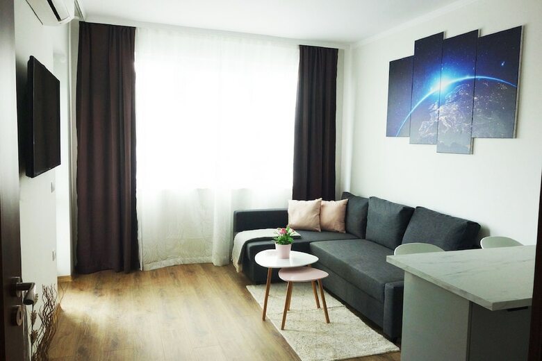 Super Central Luxury Apartments