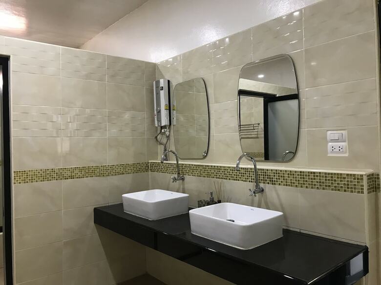 Usotel Waterland Hotel