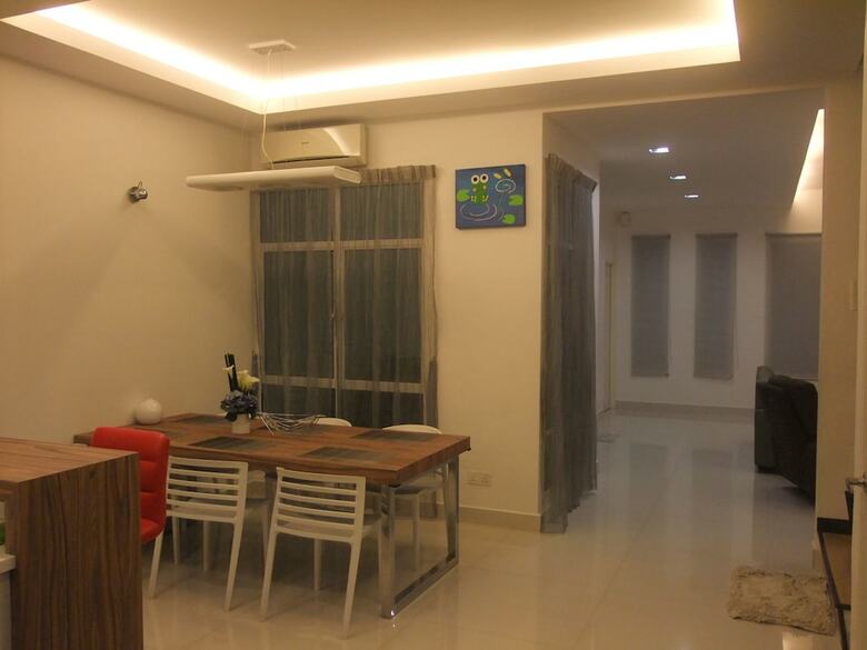 Ibook 1 - Luxury Holiday Homestay