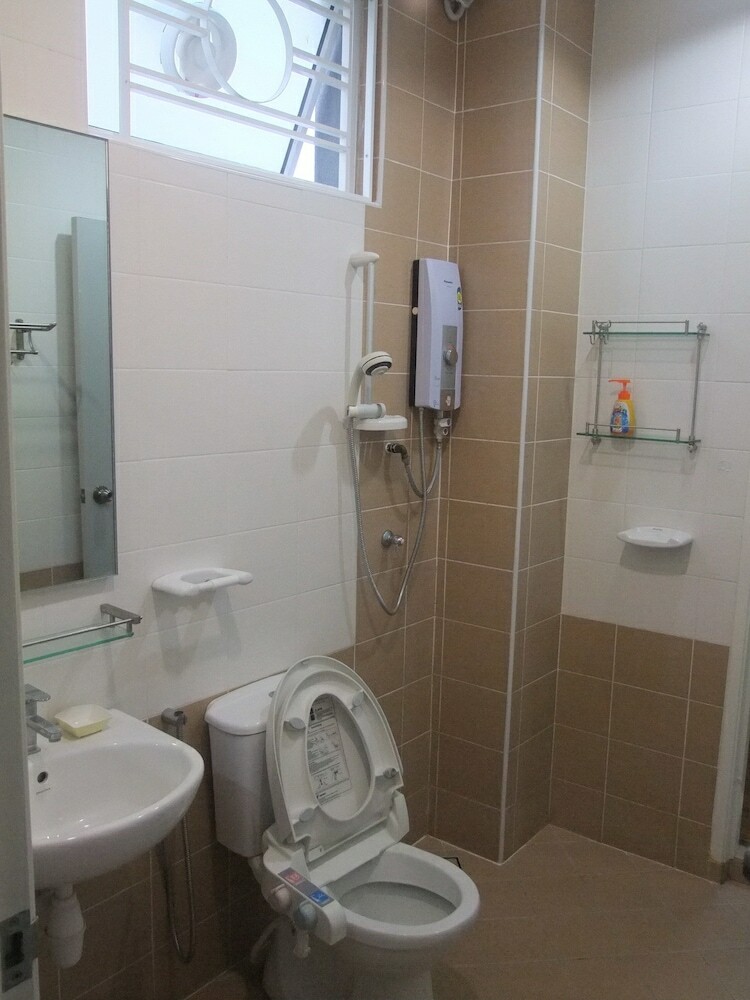 Ibook 1 - Luxury Holiday Homestay