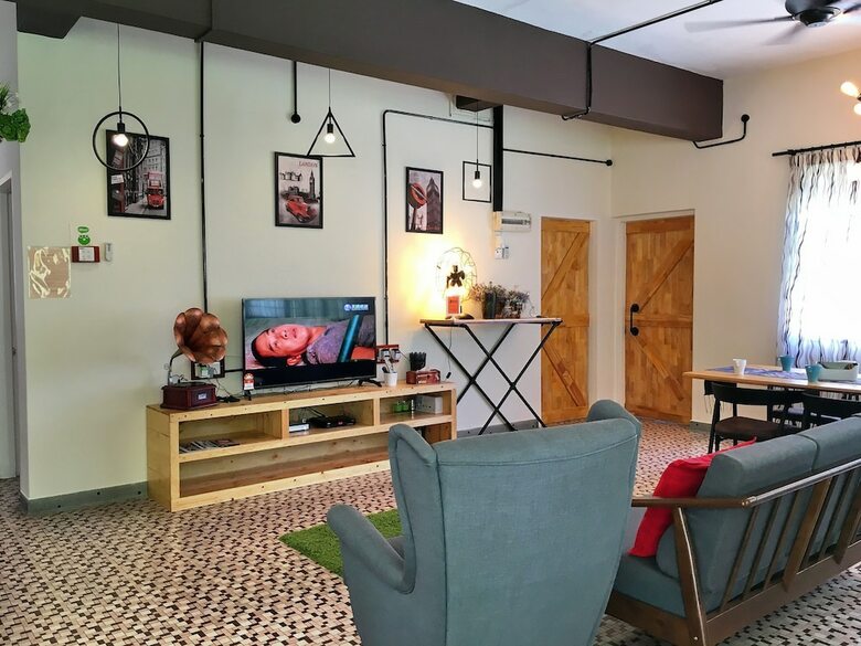 Ibook 3 - Beachside Bungalow