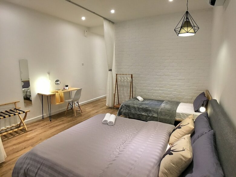 Hotel Ibook 4 - Deluxe 2bedroom Gurney Suites