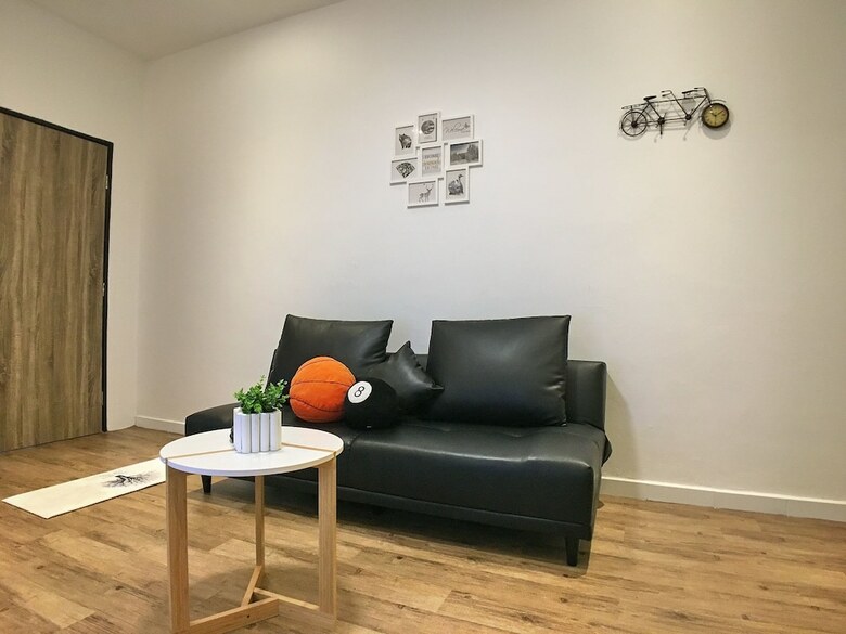 Hotel Ibook 4 - Deluxe 2bedroom Gurney Suites
