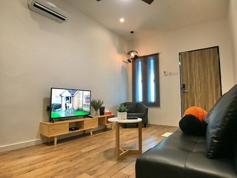 Hotel Ibook 4 - Deluxe 2bedroom Gurney Suites