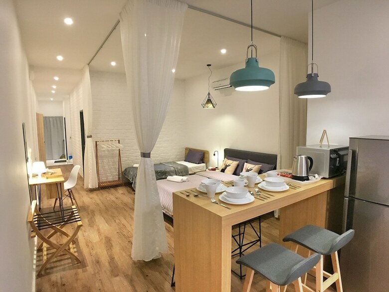 Hotel Ibook 4 - Deluxe 2bedroom Gurney Suites
