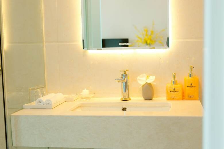 Honeymoon Hotel & Apartment