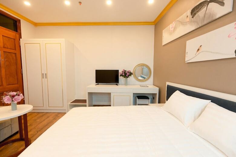 Honeymoon Hotel & Apartment