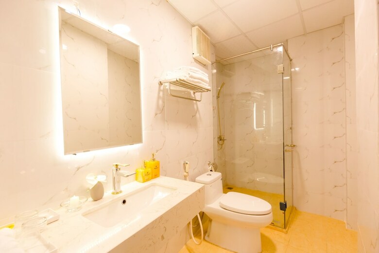 Honeymoon Hotel & Apartment