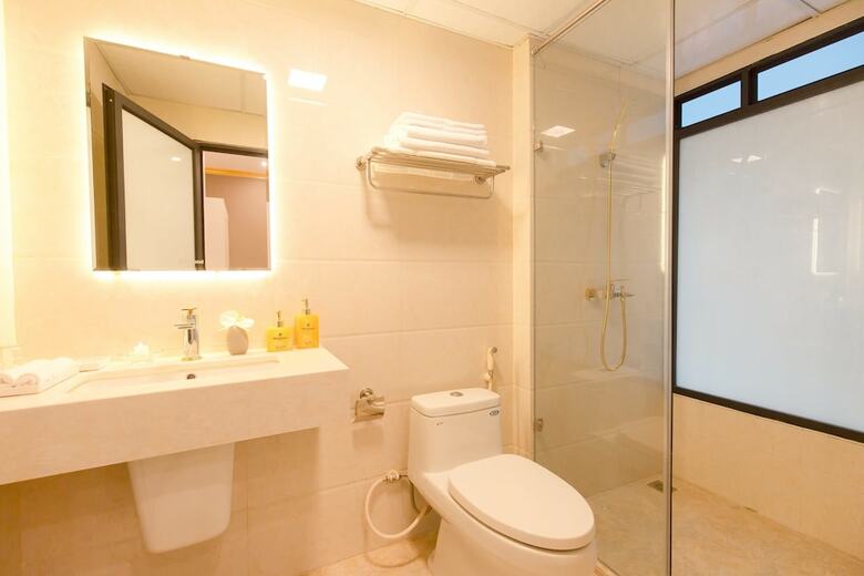 Honeymoon Hotel & Apartment