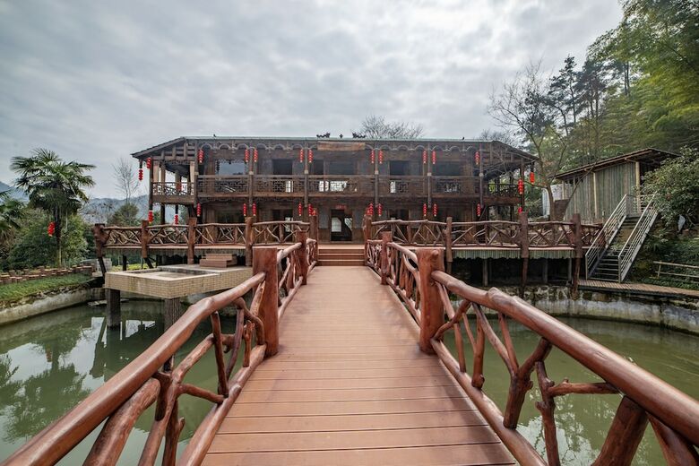 Posada Glass House