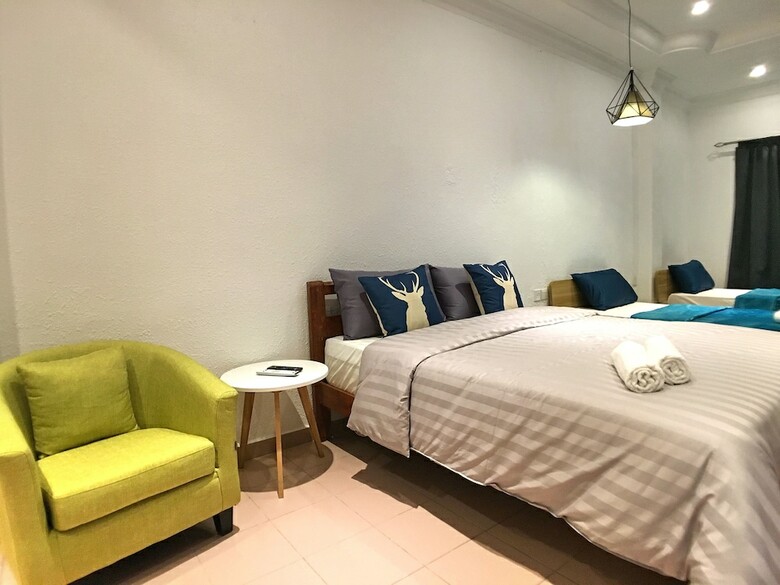Hotel Ibook 9 - Deluxe Family Suites