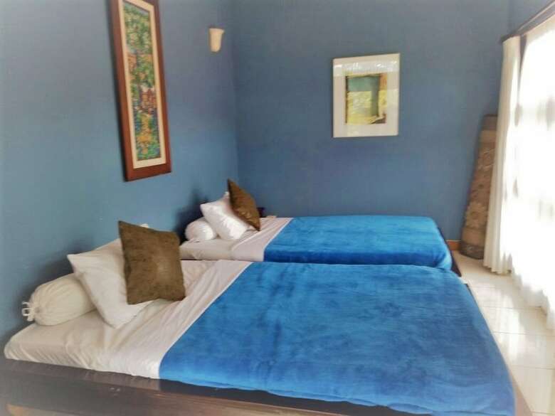 Bed & Breakfast Kembang Guest House