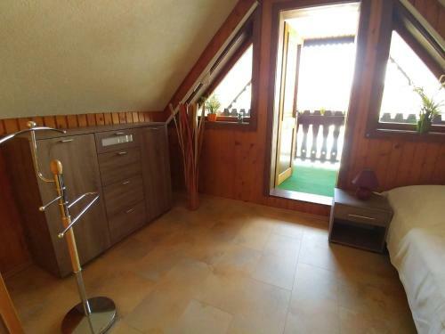 Lovely Holiday Home In Altenfeld With Private Pool