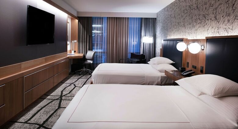 The Charter Hotel Seattle, Curio Collection By Hilton