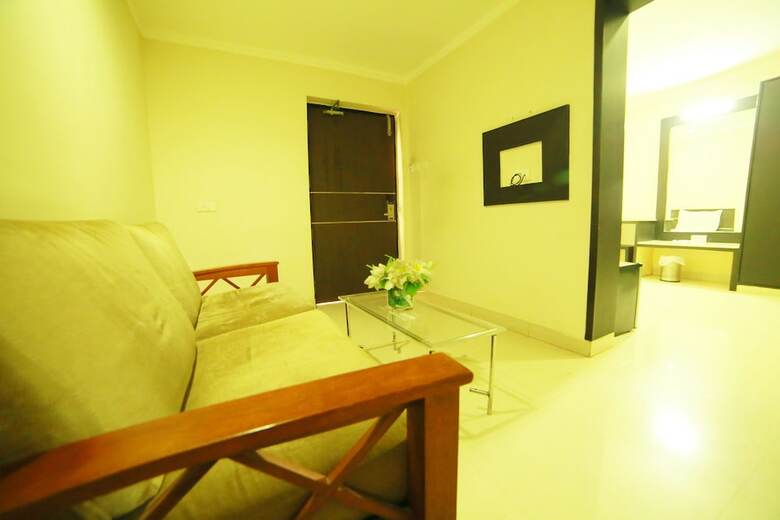 Hotel Sriram International