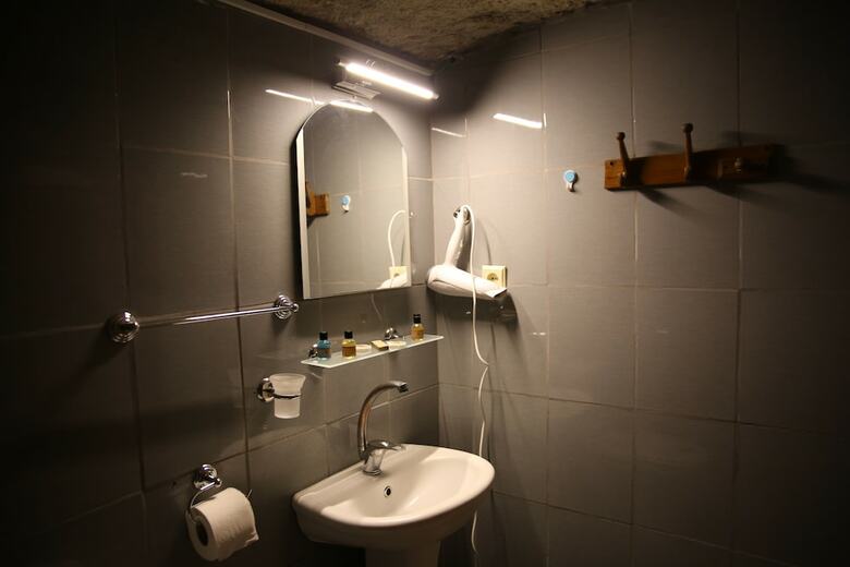 Unicorn Cave Hotel