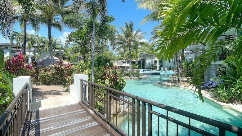 Sea Temple Port Douglas Luxury Apartments