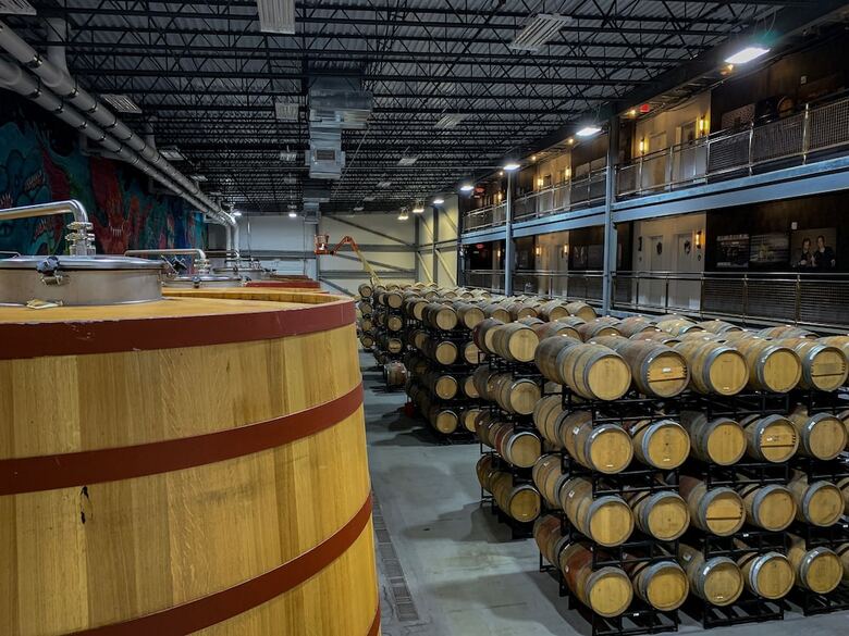 Doghouse Hotel And Brewery