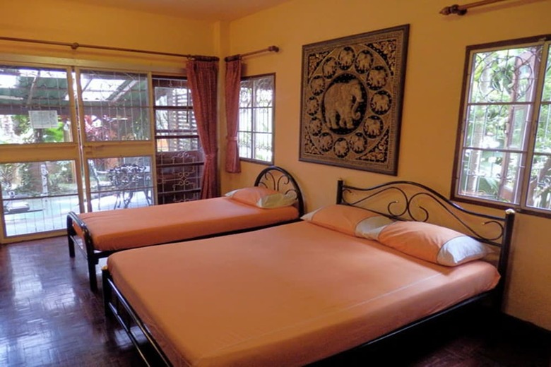 Hotel Golden Teak Home Resort