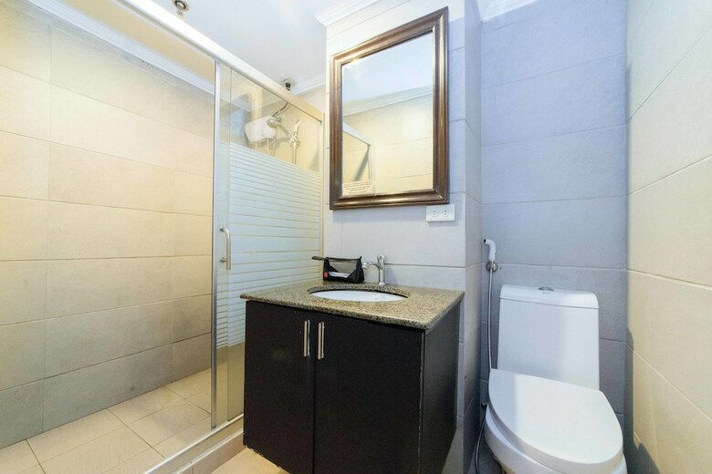 Hotel Reddoorz Plus @ Project 6 Quezon City