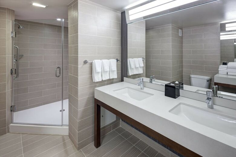 Hotel Courtyard By Marriott Alexandria Old Town/southwest