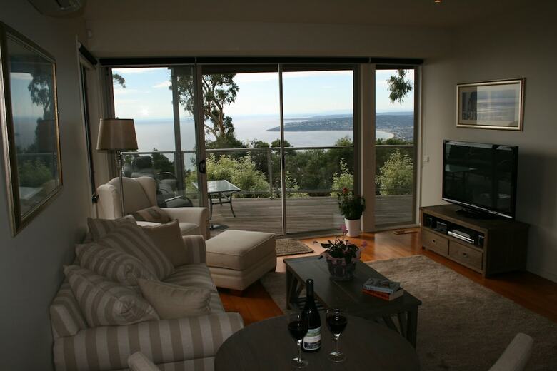 Dream Views At Arthurs Seat B&B