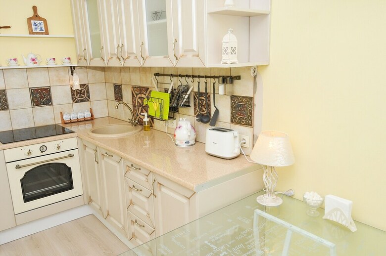 Aelita Apartment With Port View